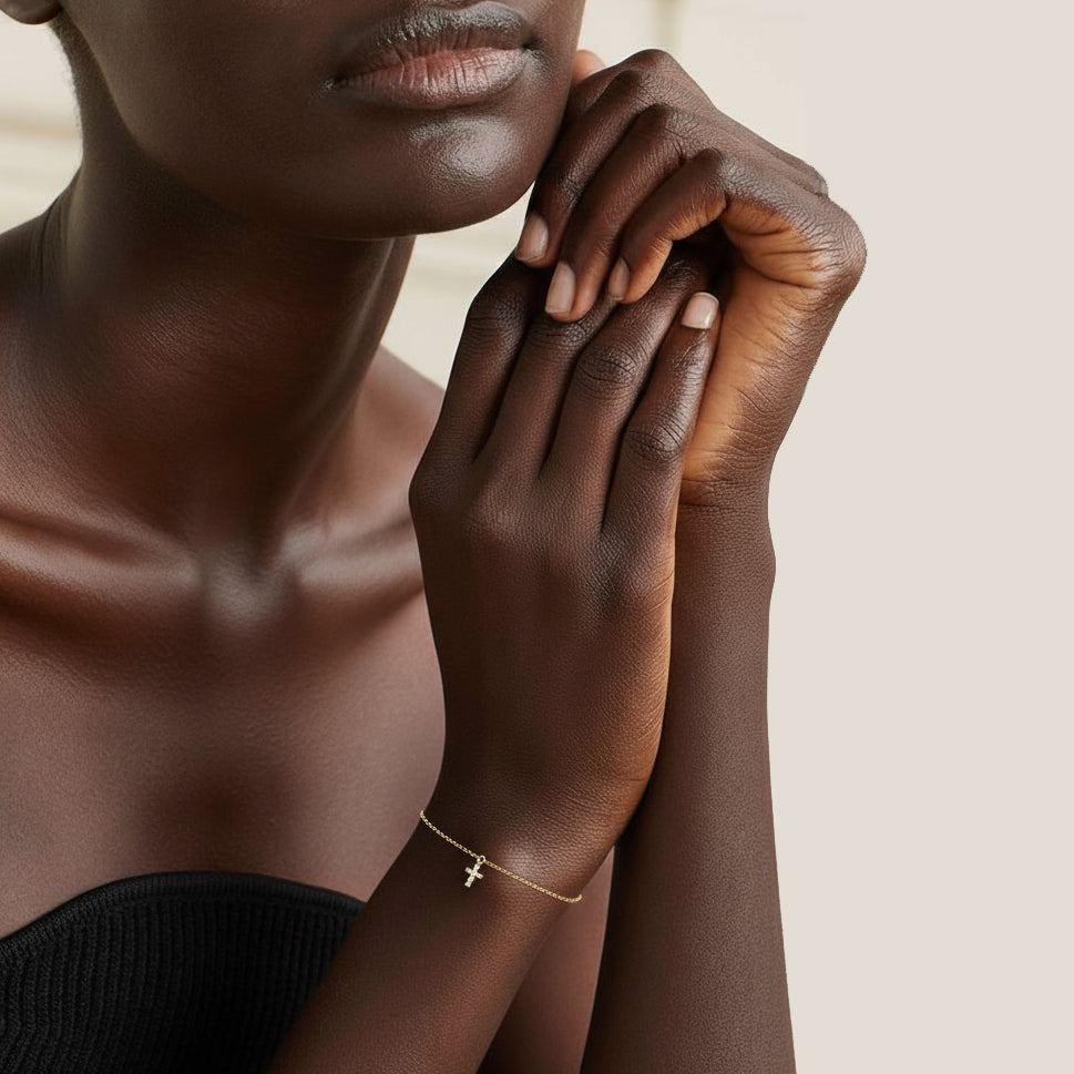 Vera Cross Chain Bracelet in Gold Vermeil
